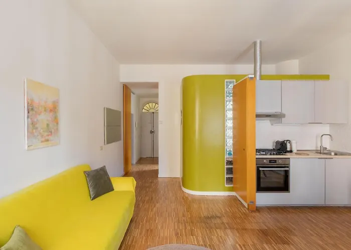 Iflat Charming In Trastevere Apartment
